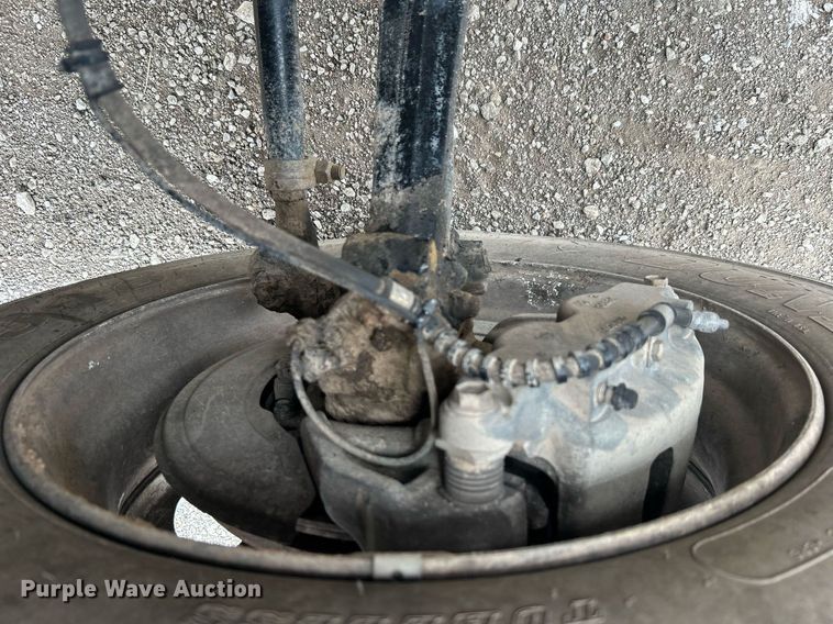 image for item EG1183 2007 Ford F650 Super Duty flatbed truck