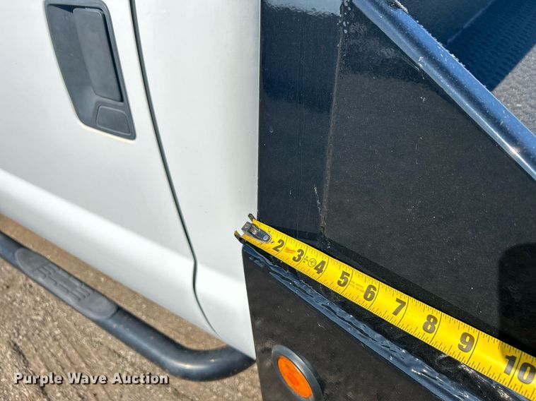 image for item EG1220 2015 Ford F550 Super Duty Crew Cab flatbed truck