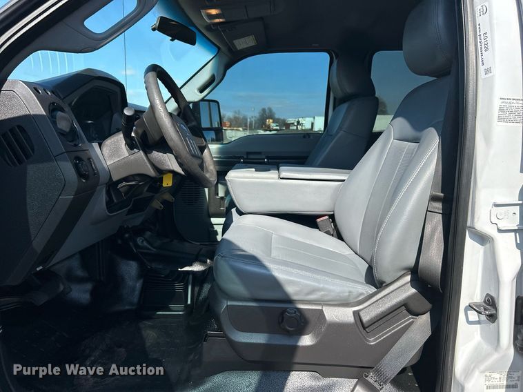 image for item EG1220 2015 Ford F550 Super Duty Crew Cab flatbed truck