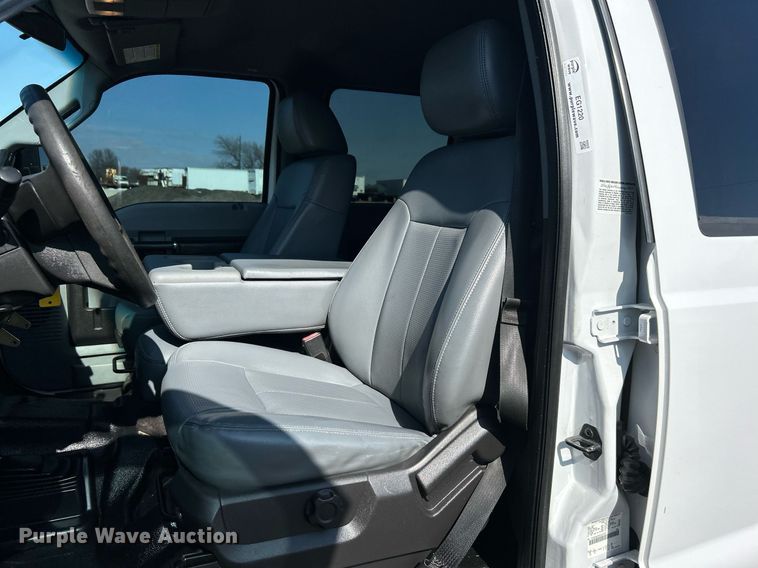 image for item EG1220 2015 Ford F550 Super Duty Crew Cab flatbed truck