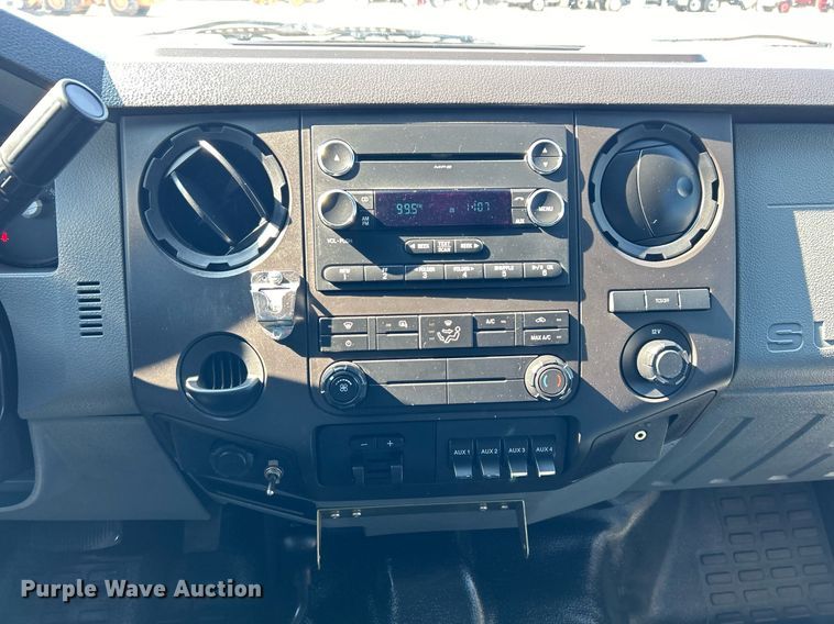 image for item EG1220 2015 Ford F550 Super Duty Crew Cab flatbed truck