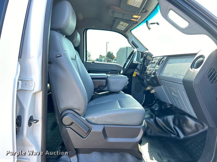 image for item EG1220 2015 Ford F550 Super Duty Crew Cab flatbed truck