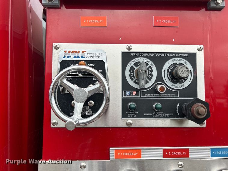 image for item EG1290 1993 International  4900 pumper fire truck