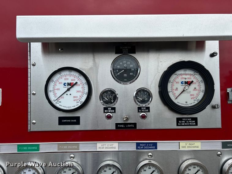 image for item EG1290 1993 International  4900 pumper fire truck