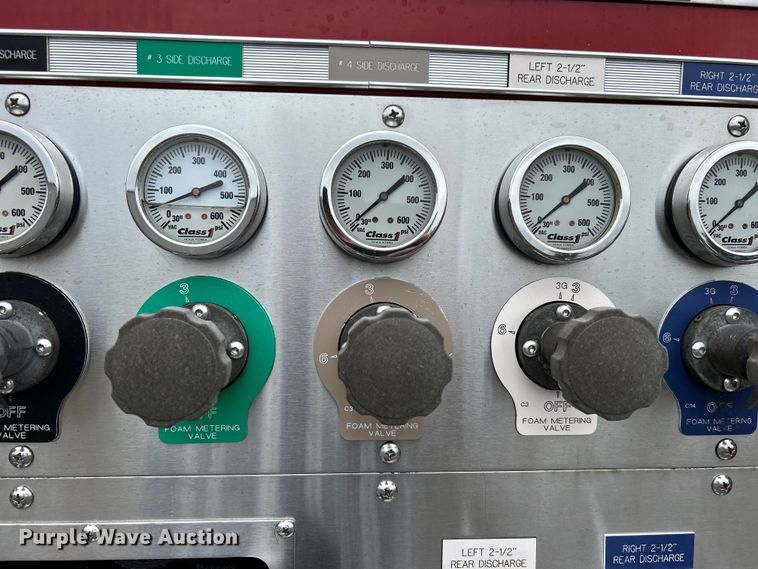 image for item EG1290 1993 International  4900 pumper fire truck