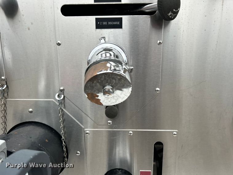 image for item EG1290 1993 International  4900 pumper fire truck