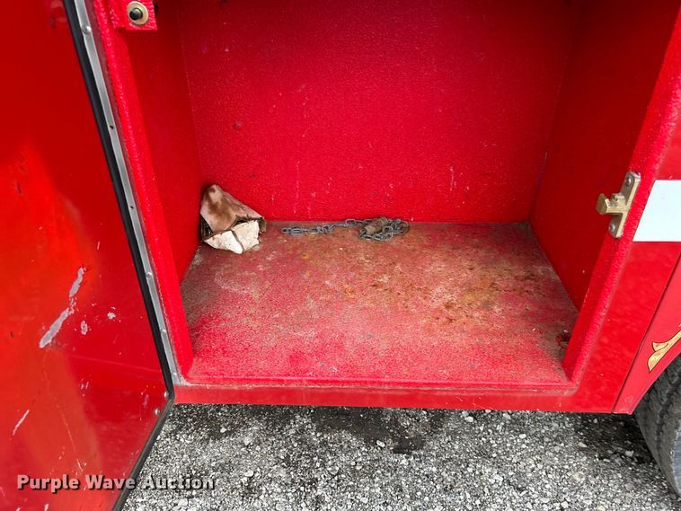 image for item EG1290 1993 International  4900 pumper fire truck