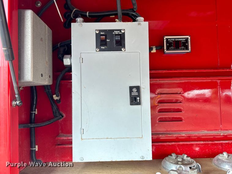 image for item EG1290 1993 International  4900 pumper fire truck