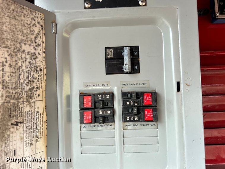 image for item EG1290 1993 International  4900 pumper fire truck