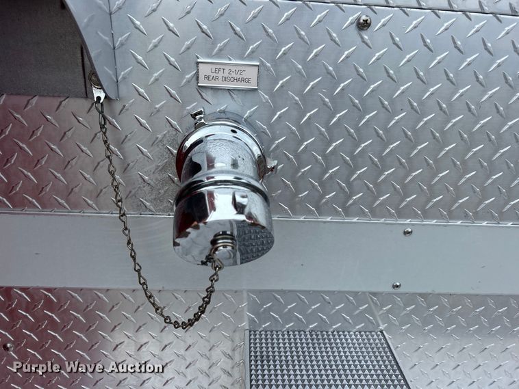 image for item EG1290 1993 International  4900 pumper fire truck