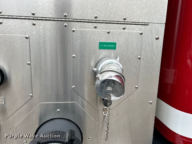 image for item EG1290 1993 International  4900 pumper fire truck