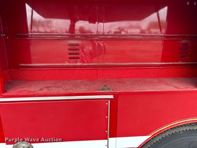 image for item EG1290 1993 International  4900 pumper fire truck