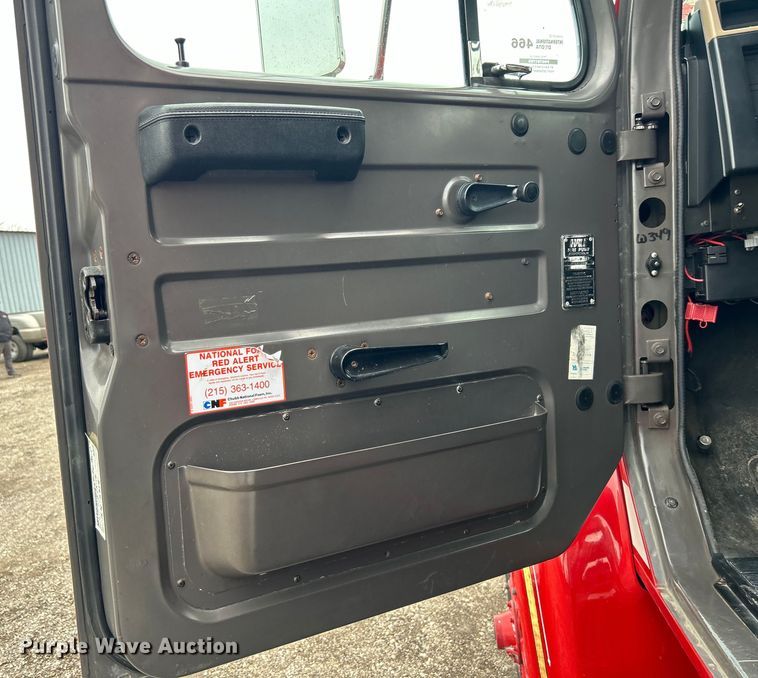 image for item EG1290 1993 International  4900 pumper fire truck