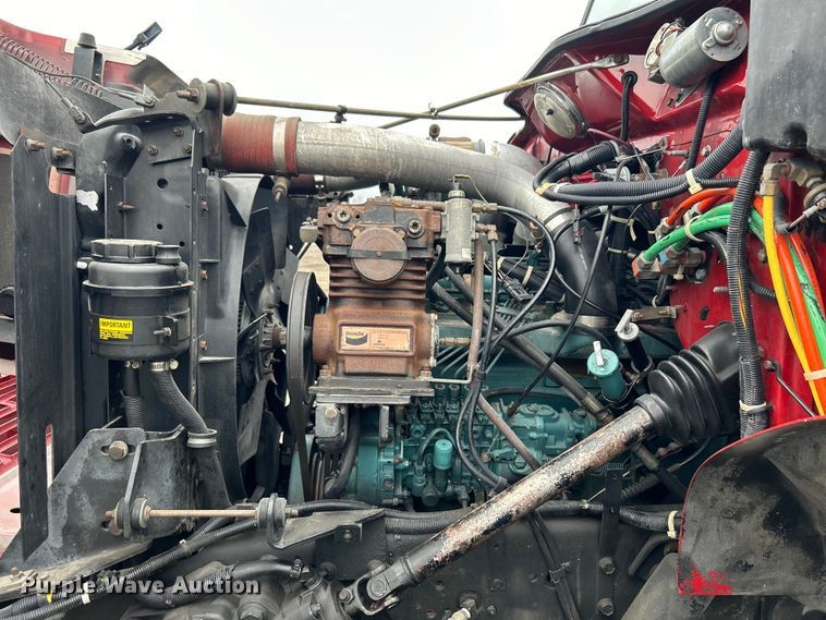 image for item EG1290 1993 International  4900 pumper fire truck