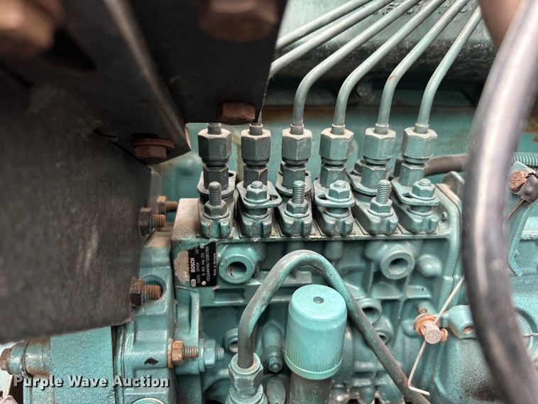 image for item EG1290 1993 International  4900 pumper fire truck