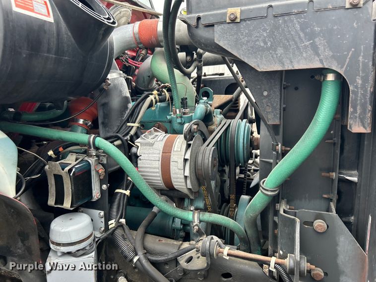 image for item EG1290 1993 International  4900 pumper fire truck