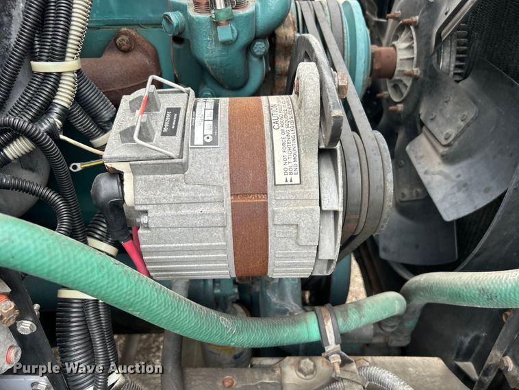 image for item EG1290 1993 International  4900 pumper fire truck