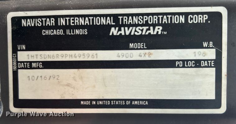 image for item EG1290 1993 International  4900 pumper fire truck