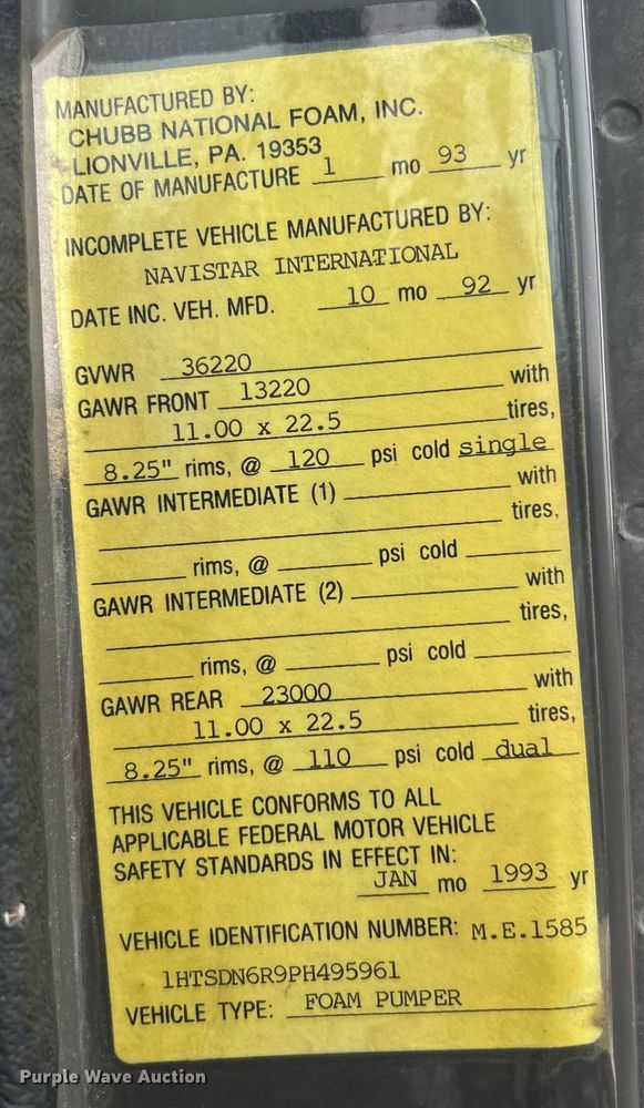 image for item EG1290 1993 International  4900 pumper fire truck