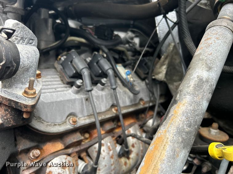 image for item EG1296 2005 GMC C5500 flatbed truck