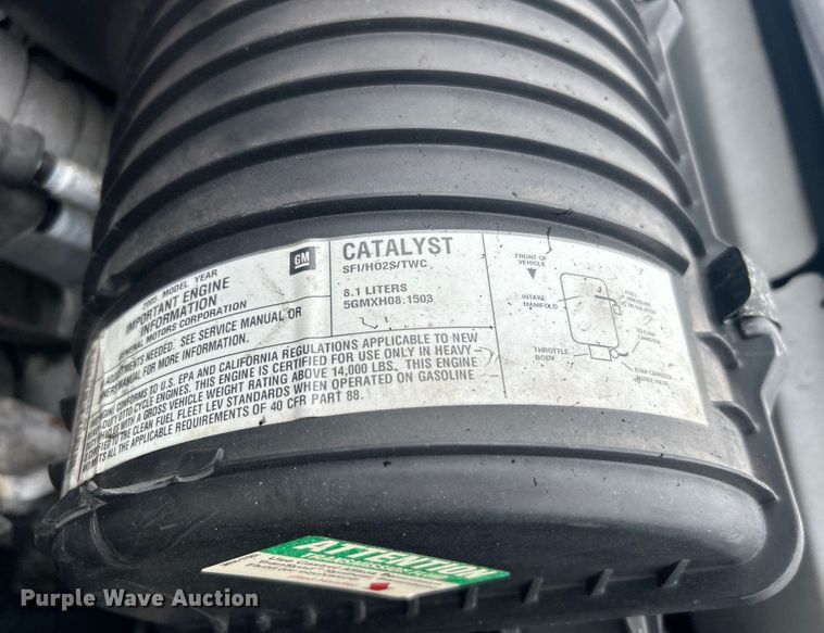 image for item EG1296 2005 GMC C5500 flatbed truck