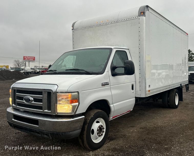 image for item EG1304 2010 Ford E450 box truck