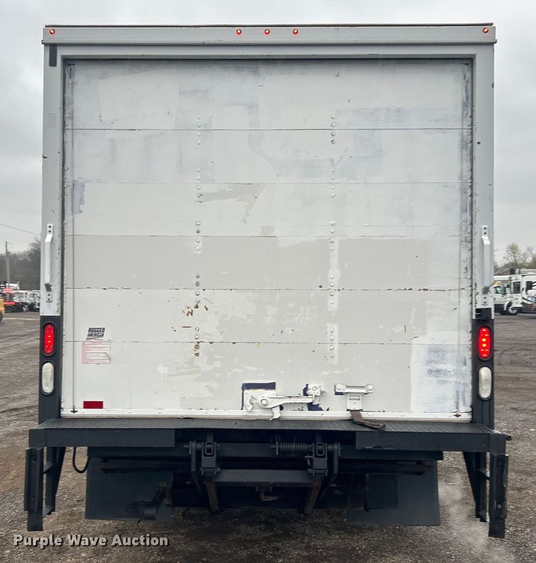 image for item EG1304 2010 Ford E450 box truck