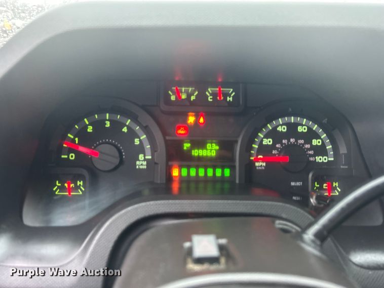 image for item EG1304 2010 Ford E450 box truck