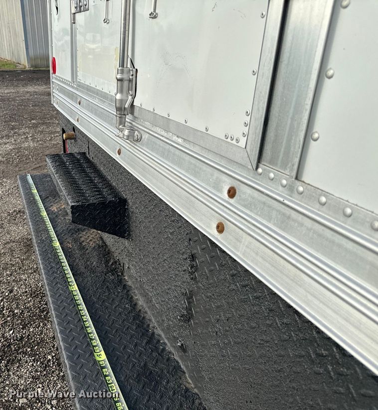 image for item EG1308 2007 Chevrolet  C4500 box truck