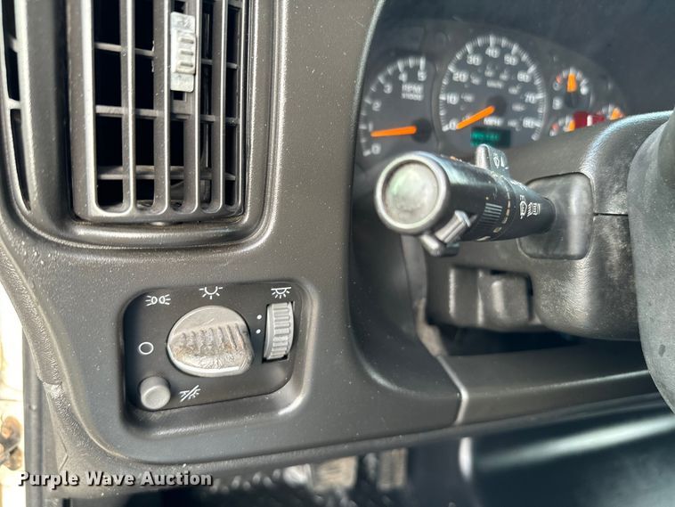 image for item EG1308 2007 Chevrolet  C4500 box truck