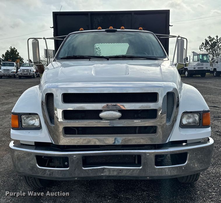 image for item EG1309 2008 Ford F650 Super Duty flatbed truck