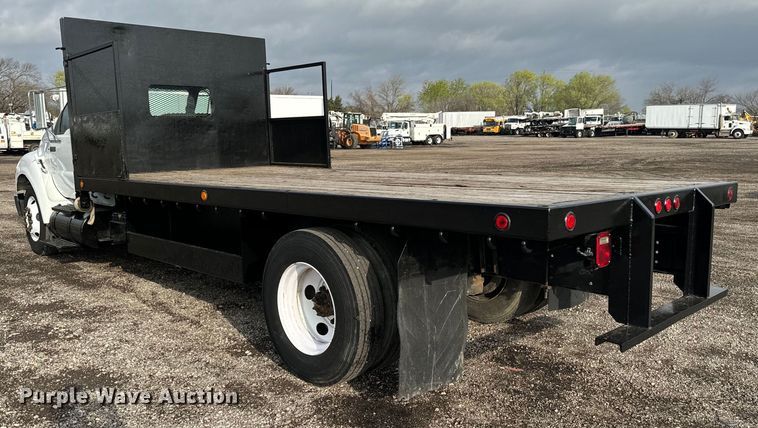 image for item EG1309 2008 Ford F650 Super Duty flatbed truck