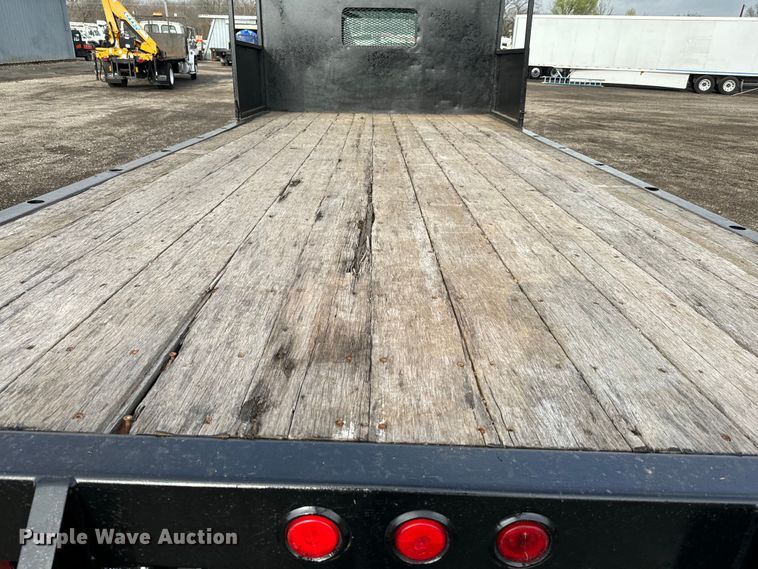 image for item EG1309 2008 Ford F650 Super Duty flatbed truck