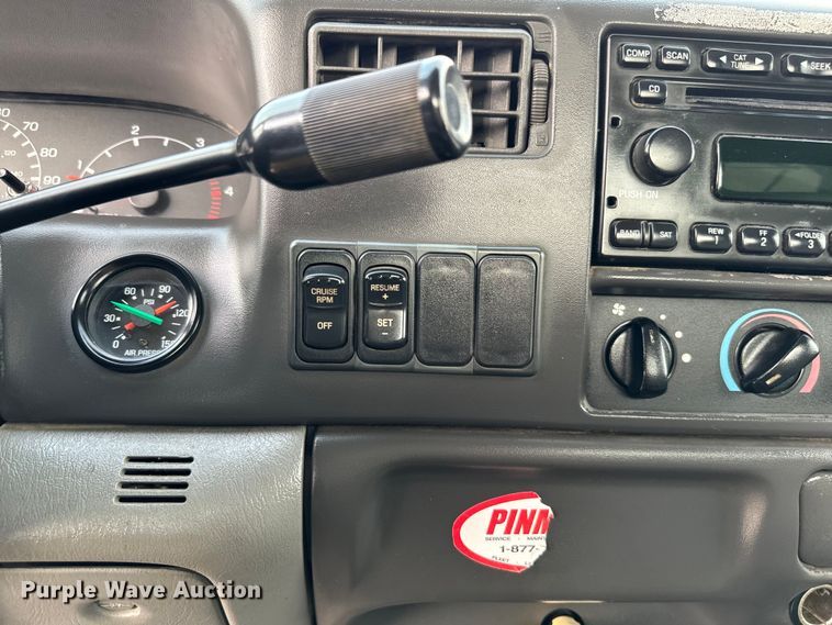 image for item EG1309 2008 Ford F650 Super Duty flatbed truck