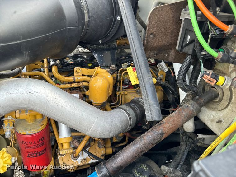 image for item EG1309 2008 Ford F650 Super Duty flatbed truck