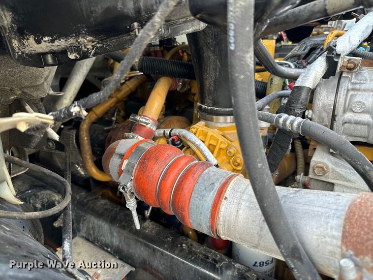 image for item EG1309 2008 Ford F650 Super Duty flatbed truck