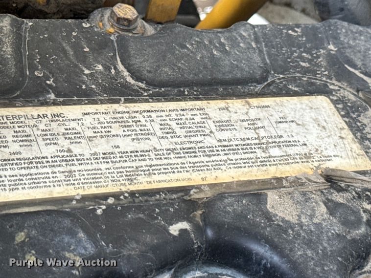 image for item EG1309 2008 Ford F650 Super Duty flatbed truck