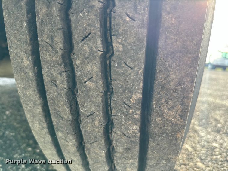 image for item EG1309 2008 Ford F650 Super Duty flatbed truck