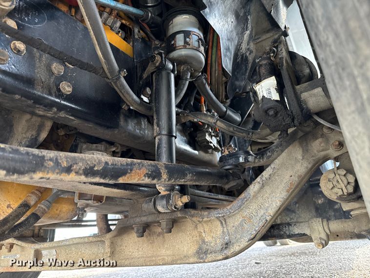 image for item EG1309 2008 Ford F650 Super Duty flatbed truck