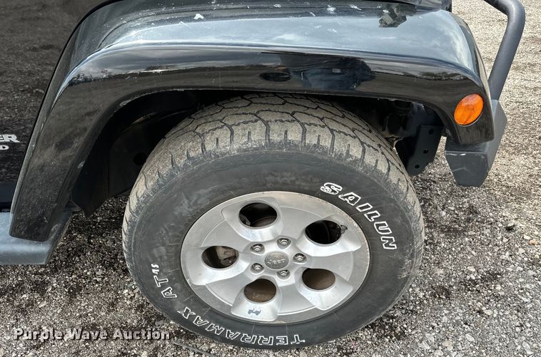 image for item EG1315 2014 Jeep Wrangler Unlimited  SUV