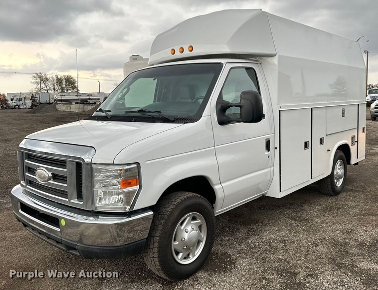 image for item EG1320 2014 Ford E350 Super Duty van