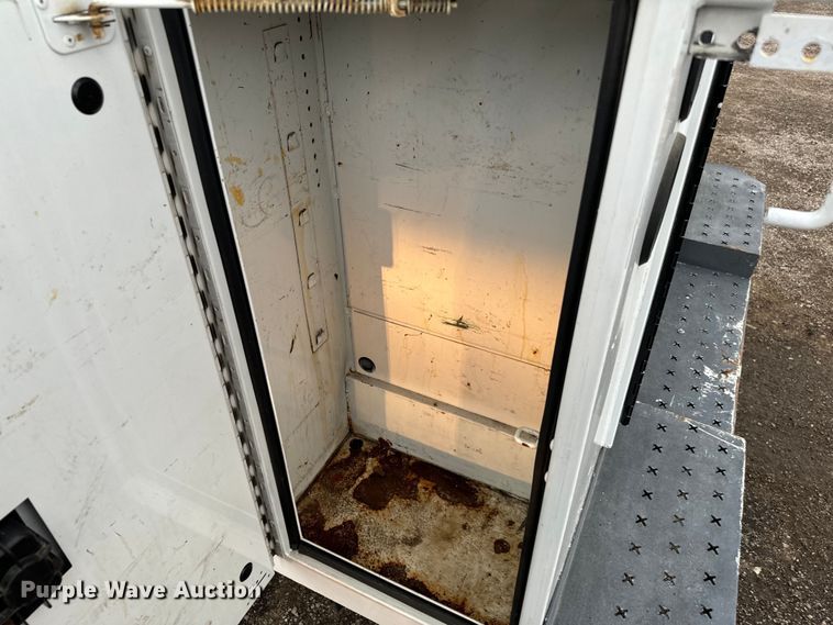 image for item EG1320 2014 Ford E350 Super Duty van