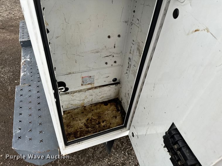 image for item EG1320 2014 Ford E350 Super Duty van