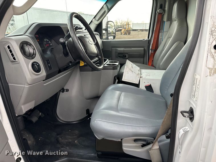 image for item EG1320 2014 Ford E350 Super Duty van
