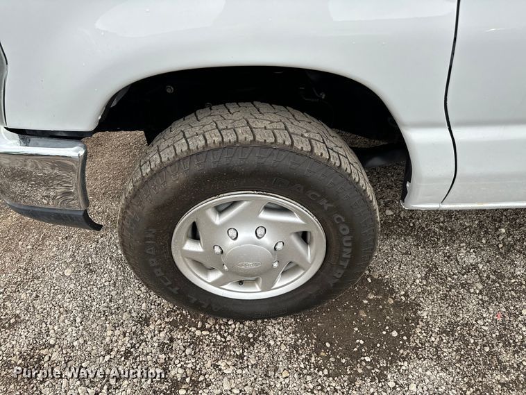 image for item EG1320 2014 Ford E350 Super Duty van