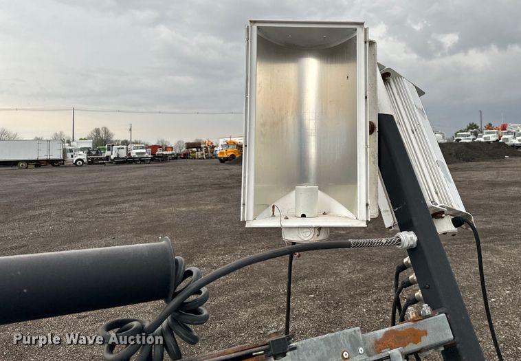 image for item EG1324 Multiquip Nighthawk LT12 light plant