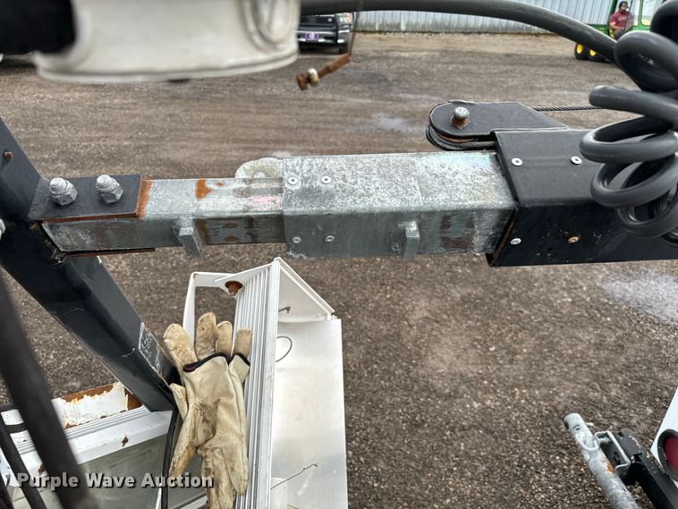 image for item EG1324 Multiquip Nighthawk LT12 light plant