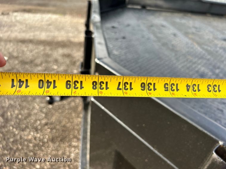 image for item EG1328 2011 Ford F550 Crew Cab flatbed truck