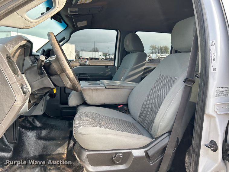 image for item EG1328 2011 Ford F550 Crew Cab flatbed truck