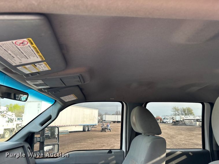 image for item EG1328 2011 Ford F550 Crew Cab flatbed truck